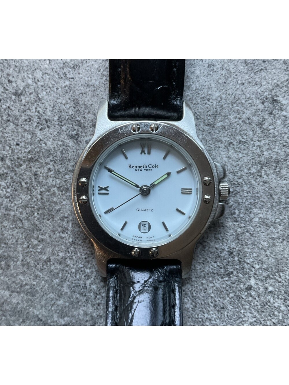 Kenneth Cole Womens Watch 28mm Silver Tone Case W/White Dial & Leather Band A18